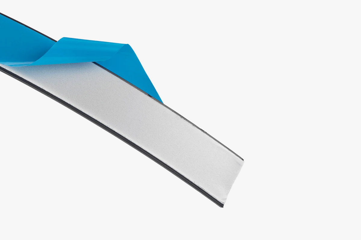 https://hyab.com/uploads/img/Produkter/1-54 Magneter/51 Plastbundet List/51-6180/51-6180_2.jpg
